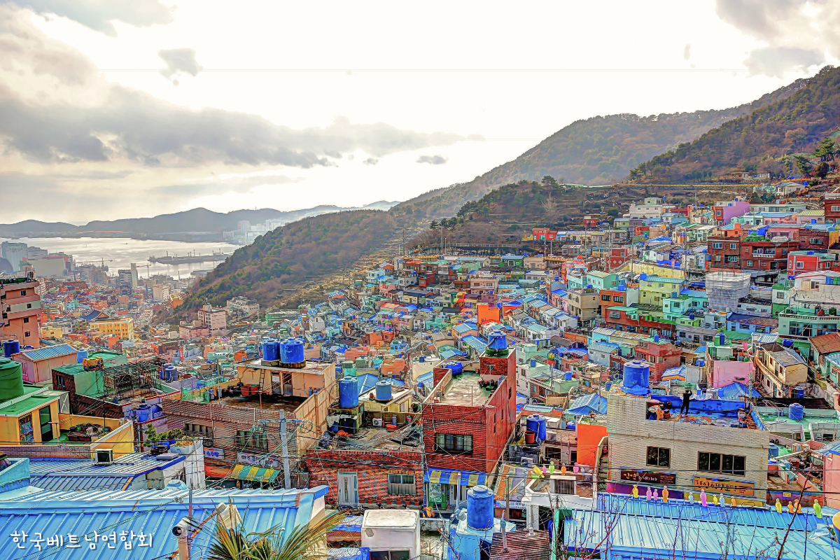 Làng Gamcheon Busan – ngôi làng nghệ thuật đầy màu sắc Làng Gamcheon Busan – ngôi làng nghệ thuật đầy màu sắc