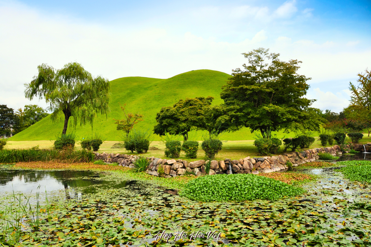 Lăng mộ hoàng gia Công viên Tumuli Gyeongju Lăng mộ hoàng gia Công viên Tumuli Gyeongju