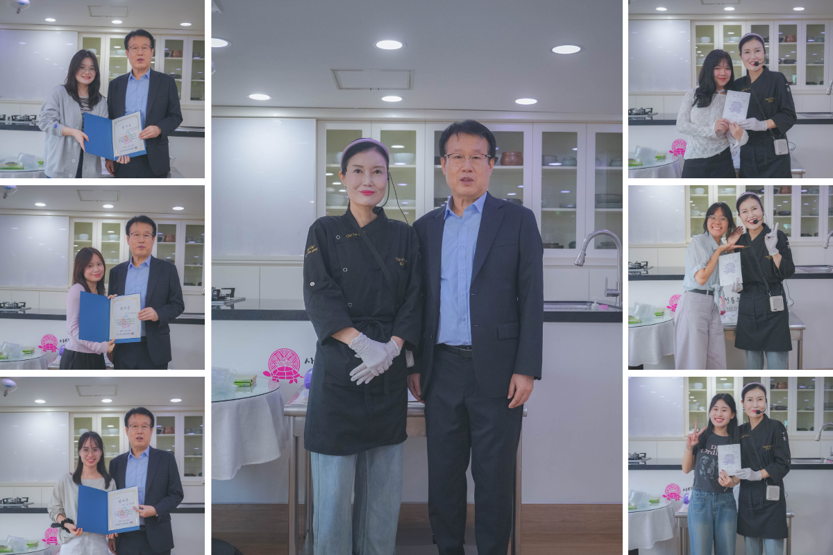Giám đốc Hiệp Hội Hàn Việt trao chứng nhận cho du học sinh tham gia Trung Thu Sum Vầy Giám đốc Hiệp Hội Hàn Việt trao chứng nhận cho du học sinh tham gia Trung Thu Sum Vầy