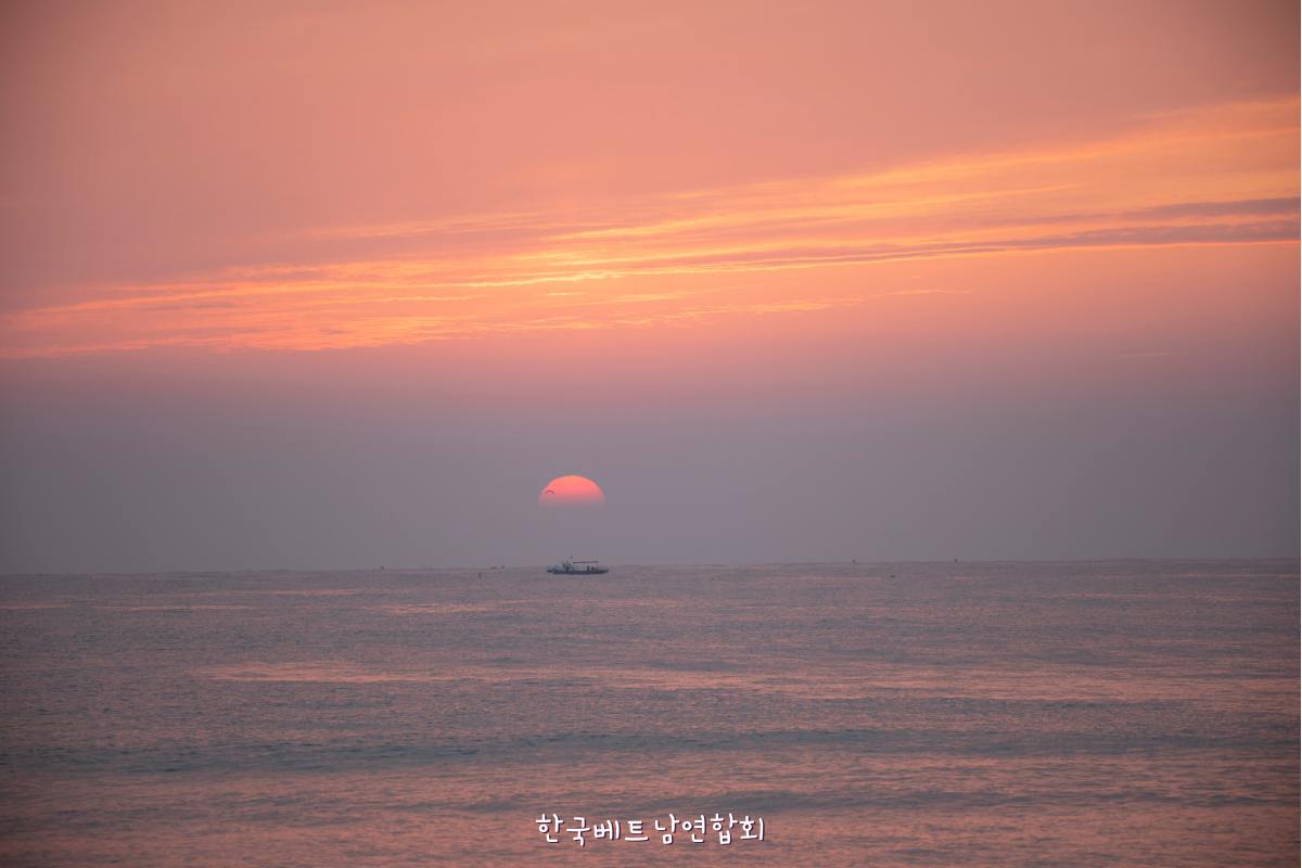 한국 양양 하조대 일출 풍경 한국 양양 하조대 일출 풍경